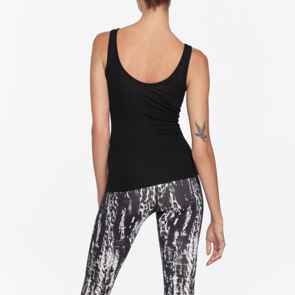 VYAYAMA 1X1 RIB TENCEL TANK - Picture 3 of 3